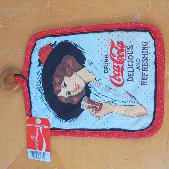 Vintage 1984 Coca-Cola official licensed set of 2 red & white w tags pot holders - Picture 6 of 9